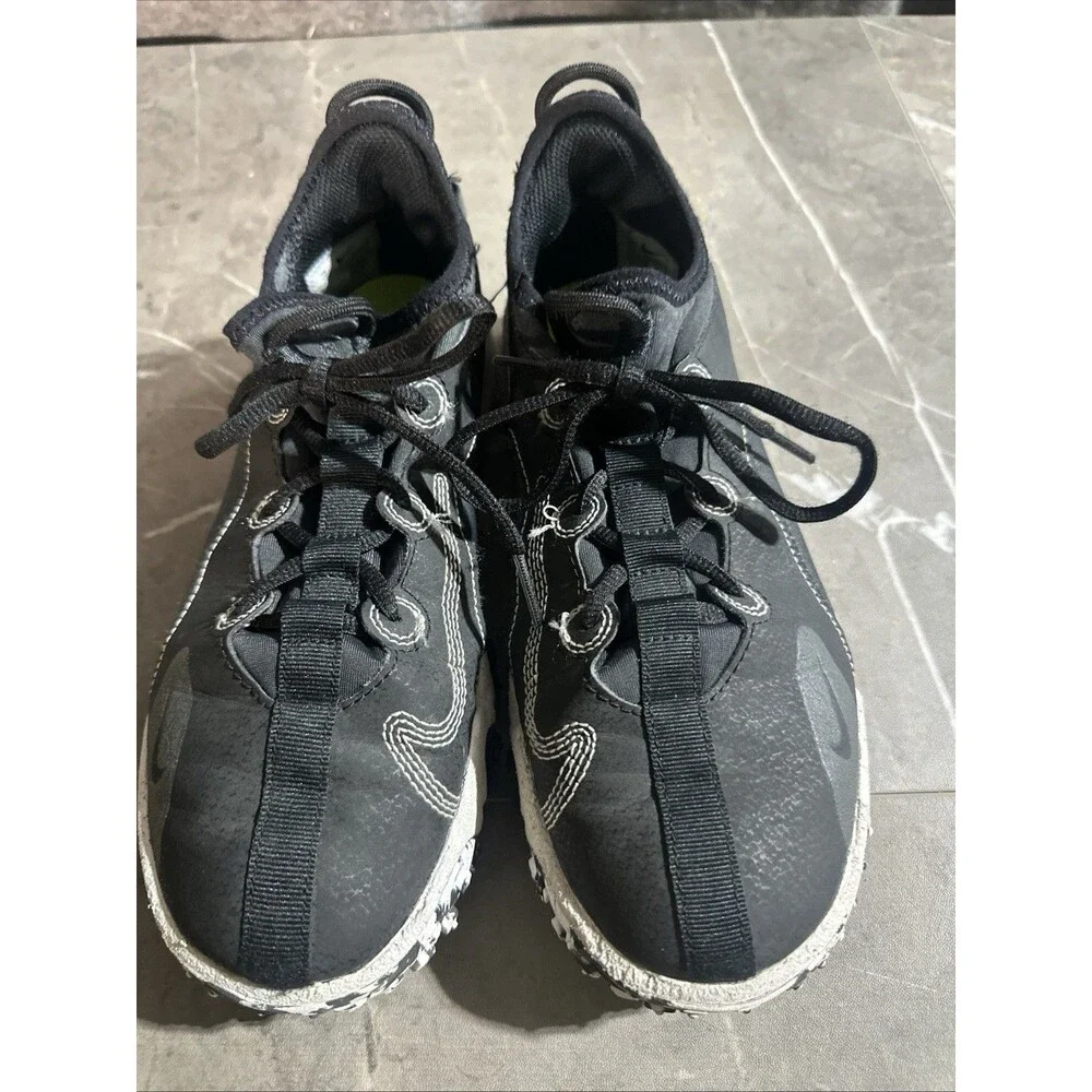 Nike Future Field Unisex Training Sneakers Size 5Y Shoes Black White B20